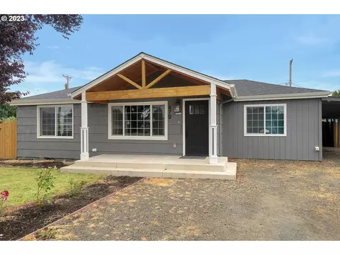 479 33rd St, Springfield, OR 97478