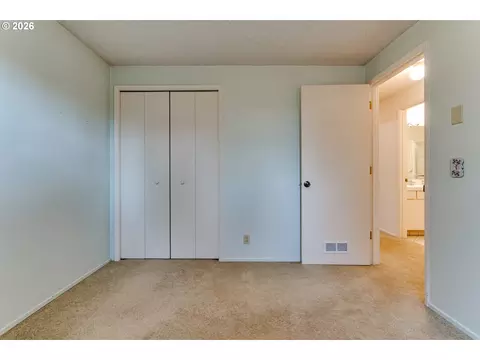 Bedroom - 1230 Debrick Rd, Eugene, OR 97401 photo 5 of 5