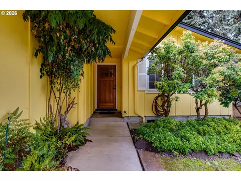 Exterior - 1230 Debrick Rd, Eugene, OR 97401 photo 3 of 10