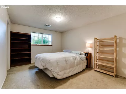 Bedroom - 1230 Debrick Rd, Eugene, OR 97401 photo 1 of 5