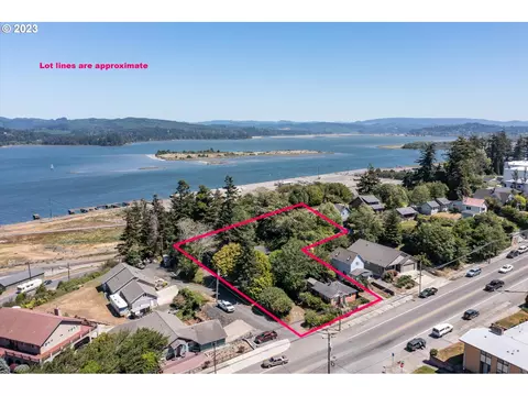 2201 Sherman Ave, North Bend, OR 97459