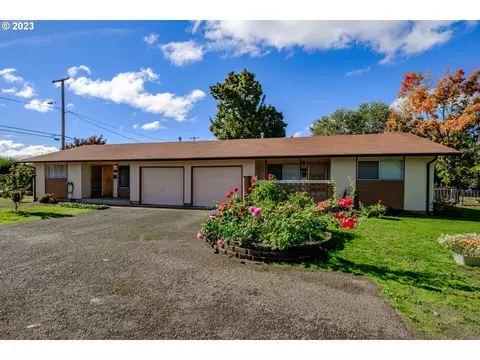 625 Elmore St, Lebanon, OR 97355