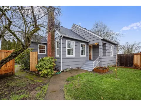 201 Sunnyside Dr, Eugene, OR 97404