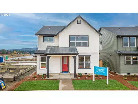8243 SE Stonecrop Ln, Hillsboro, OR 97123