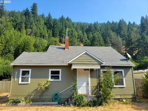 46823 Sunset Ave, Westfir, OR 97492