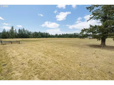 Highway 211, Colton, OR 97017