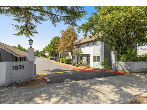 7835 SE 92nd Ave #18, Portland, OR 97266