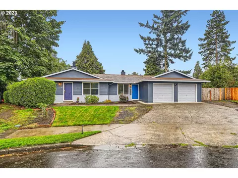 885 SE Lambert Cir, Gresham, OR 97080