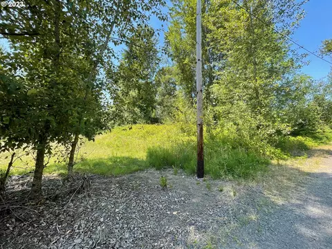 1980 22nd Ave, Sweet Home, OR 97386