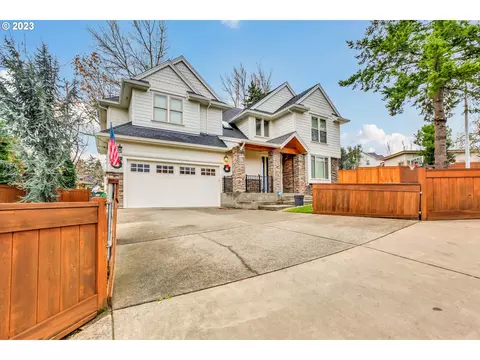 11051 SE Spruce View Ln, Happy Valley, OR 97086