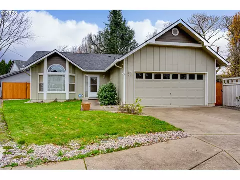 3913 Dorchester Ln, Eugene, OR 97404