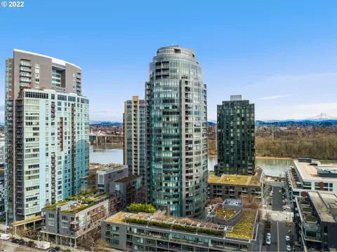 3601 S River Pkwy #1800, Portland, OR 97239