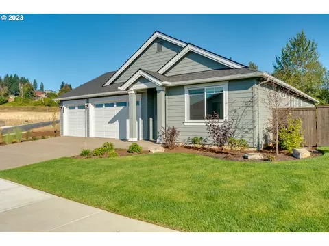 1290 NE Forest Park St, Estacada, OR 97023