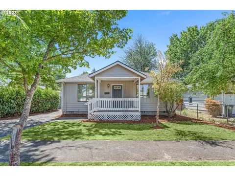 835 L St, Springfield, OR 97477