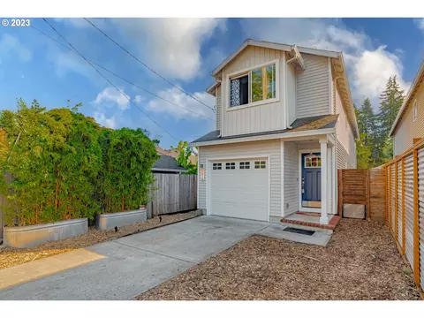 5818 SE Lexington St, Portland, OR 97206