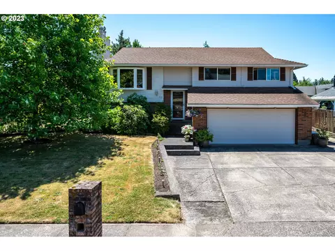 512 SE 21st St, Troutdale, OR 97060
