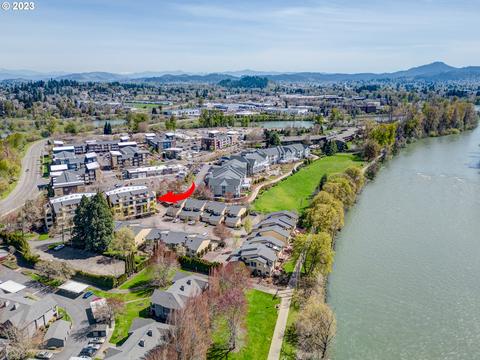 620 Wimbledon Ct, Eugene, OR 97401 photo 1