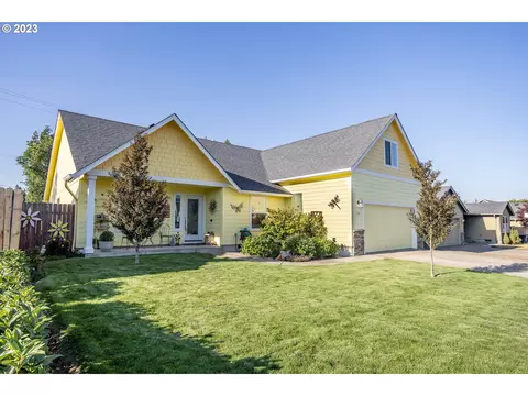 1096 Bradshaw Ln, Creswell, OR 97426