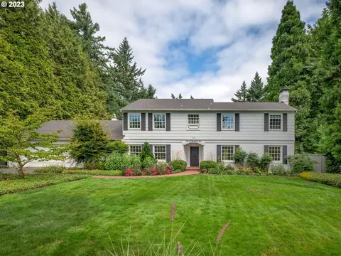 5042 SW Hilltop Ln, Portland, OR 97221