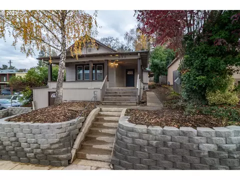 633 SE Kane St, Roseburg, OR 97470