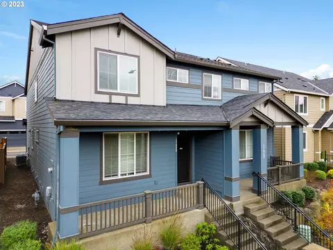 17060 SE Crossroads Ave, Happy Valley, OR 97086