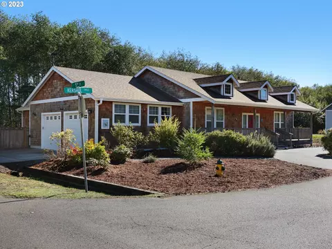 497 E Kershul Cir, Gearhart, OR 97138