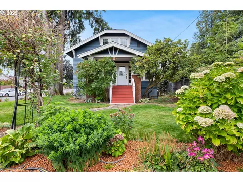5498 SE Monroe St, Milwaukie, OR 97222
