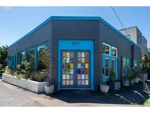 301 SE 16th Ave, Portland, OR 97214