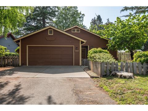 349 Klamath Ave NE, Bandon, OR 97411