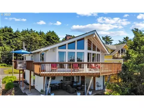 3564 S Hemlock St, Cannon Beach, OR 97110