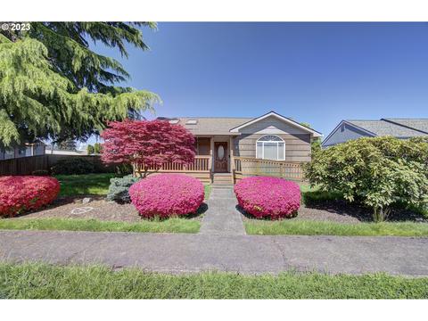271 28th Ave, Longview, WA 98632