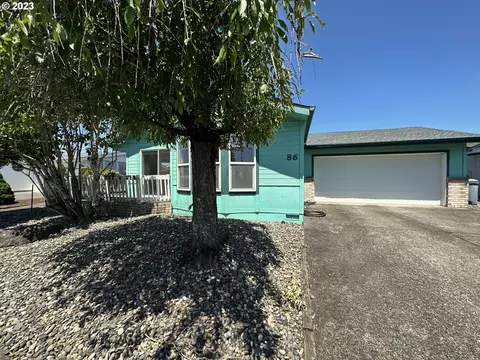 16500 SE 1st St #86, Vancouver, WA 98684