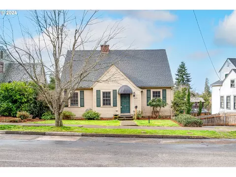 1670 Fairmount Blvd, Eugene, OR 97403