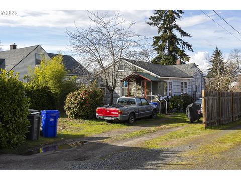 5249 NE Mason St, Portland, OR 97218