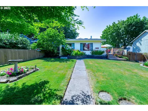 6839 SW 53rd Ave, Portland, OR 97219