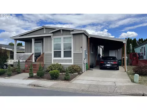1000 S Mckern Ct #16, Newberg, OR 97132