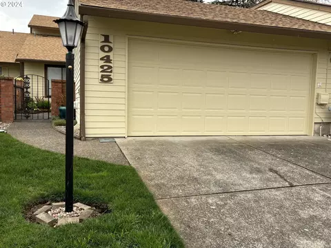 10425 SW Greenleaf Ter, Portland, OR 97224