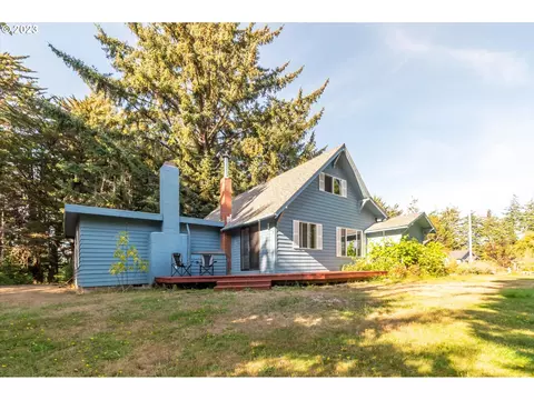 54373 Chandler Rd, Bandon, OR 97411