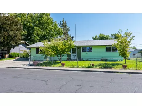 305 W Laird Ave, Hermiston, OR 97838