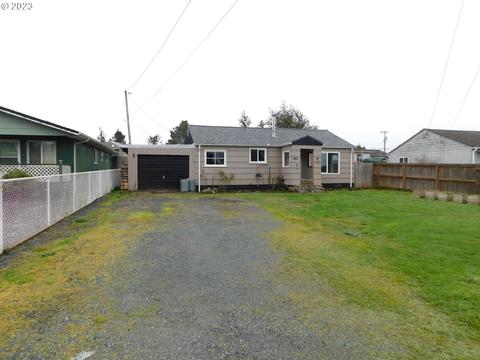 1704 Maple, Myrtle Point, OR 97458