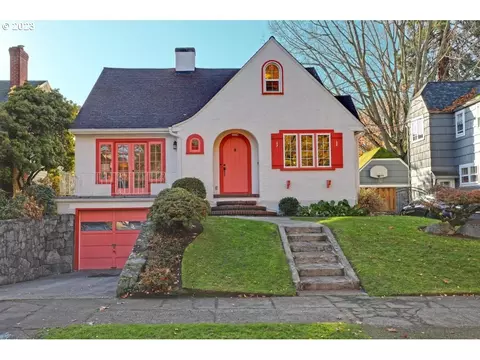 3334 NE Oregon St, Portland, OR 97232