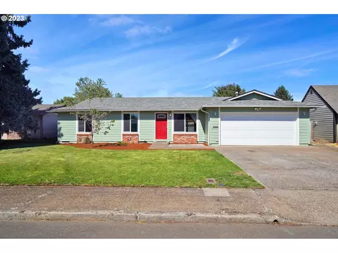 1099 Ventura St N, Keizer, OR 97303