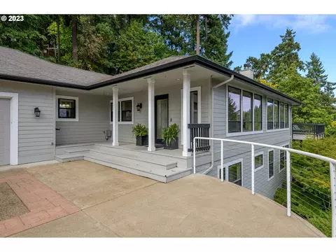 148 Rockridge Loop, Eugene, OR 97405
