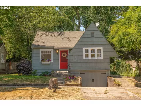 611 N College St, Newberg, OR 97132