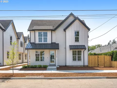 11764 SE Alder St #3, Portland, OR 97216