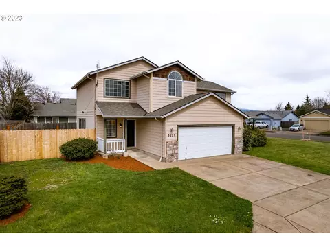 1310 Adelman Loop, Eugene, OR 97402