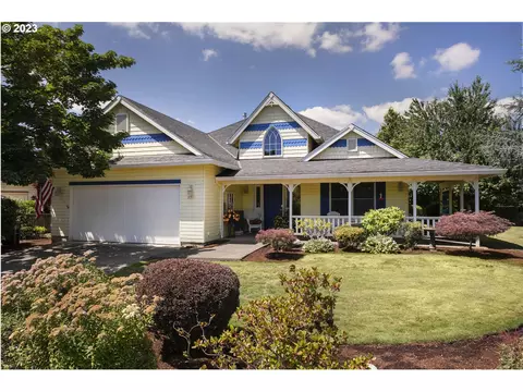 2371 Miller Farm Rd, Woodburn, OR 97071