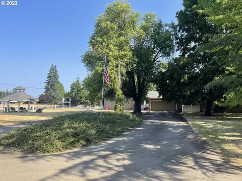 1320 Fir Villa, Dallas, OR 97338