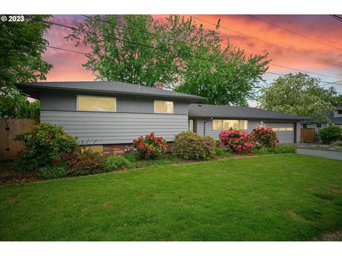 9110 SE Pine St, Portland, OR 97216