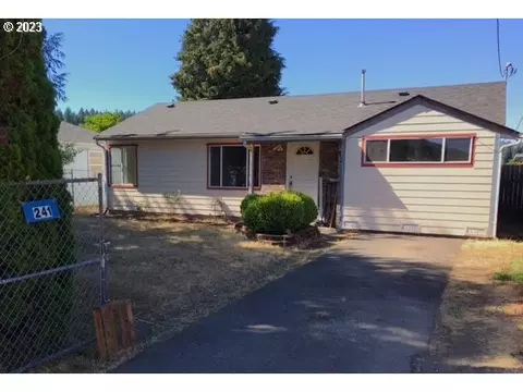 241 Sweet Ln, Cottage Grove, OR 97424